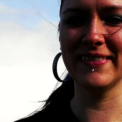 Profile Picture of Shelley Patrick (@BeaShelley) on Twitter
