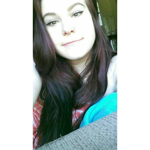 Profile Picture of Hailey Mohr (@haileydaley1998) on Poshmark