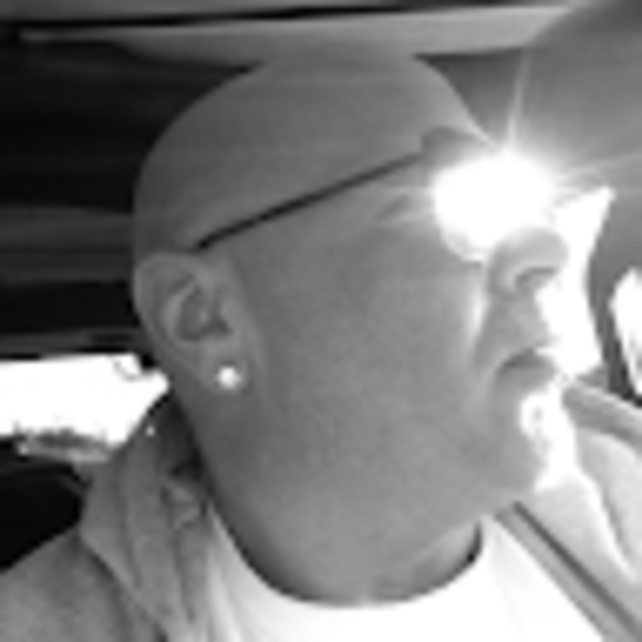 Profile Picture of Ryan Metsker (@metskerryan) on Poshmark