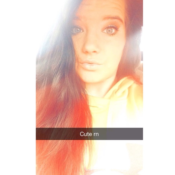 Profile Picture of Kailee Schminkey (@kaileeann98) on Poshmark