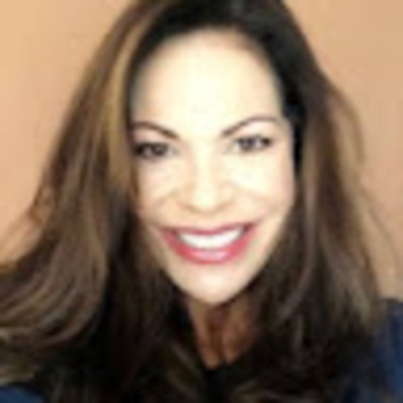 Profile Picture of Janet Shanner (@janshan1) on Poshmark