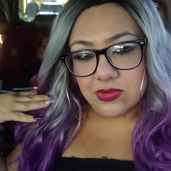 Profile Picture of Sonja Perez (@sperez78) on Poshmark