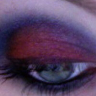 Profile Picture of Pamela Cooper (@PamdaBear) on Twitter