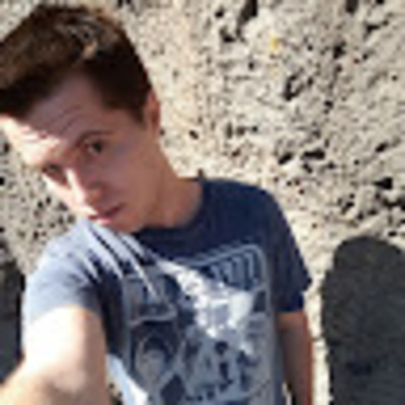 Profile Picture of Kyle Bergman (@kylebergman18) on Poshmark