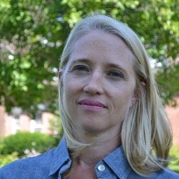 Profile Picture of Ellen Wayland-Smith (@EllenWaylands) on Twitter