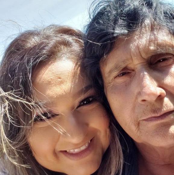 Profile Picture of Luz Farias (@luz07102019) on Poshmark