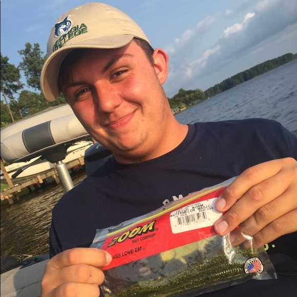 Profile Picture of James Tucker (@harrisont382) on Poshmark