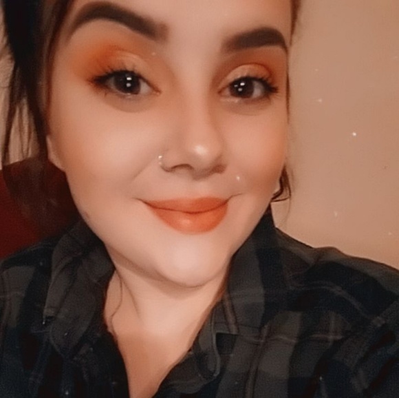 Megan Wishon - Poshmark Profile Picture of Megan Wishon (@meganwishon420) on Poshmark