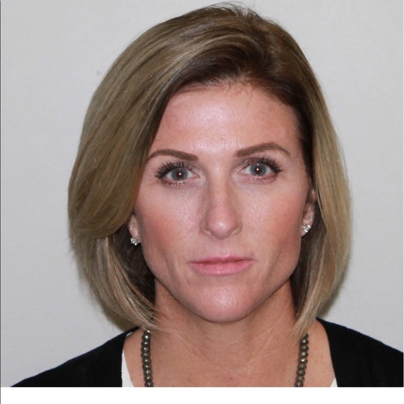 Profile Picture of Jeanine Hughes (@jeaninestahl) on Poshmark