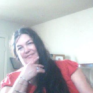 Profile Picture of Roxanna Thomas (@roxanna.thomas.35) on Facebook