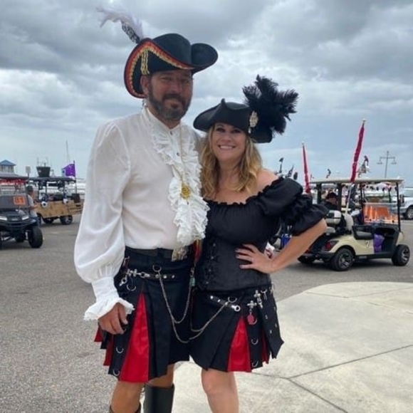 Profile Picture of Mark n windy Dantoni (@windygarrity) on Poshmark