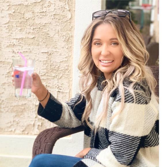 Profile Picture of Halley Szatkowski (@hszatkow) on Poshmark