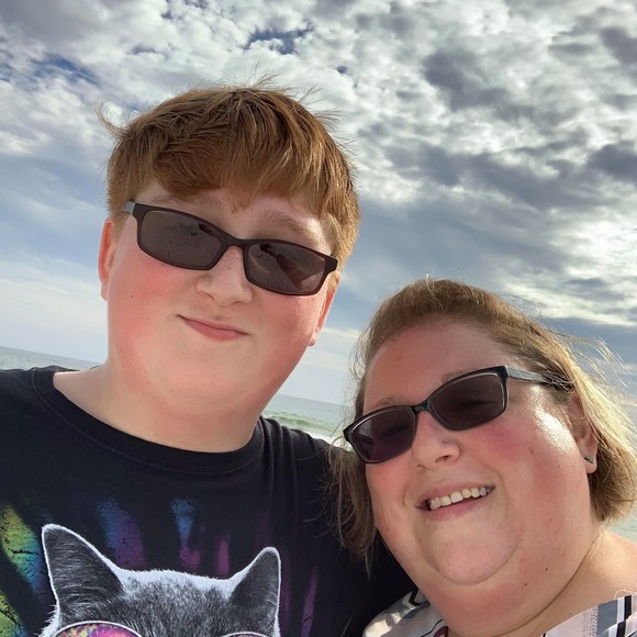 Profile Picture of Heather Howell cutchall (@cutchall) on Poshmark