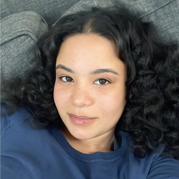 Profile Picture of Drew Calhoun (@drewcalhoun19) on Poshmark