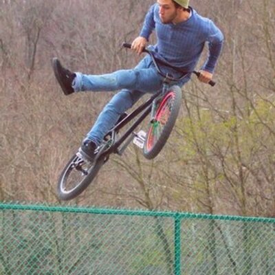 Profile Picture of Jeff Lindner (@jeffhammertimer) on Twitter