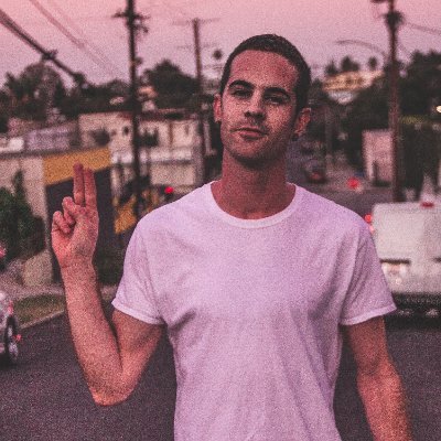 Profile Picture of Dustin Michael Crain (@memorizepeace) on Twitter