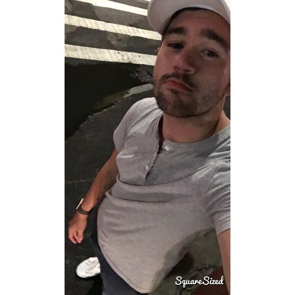 Profile Picture of Robert Bird (@rdbirdman) on Poshmark