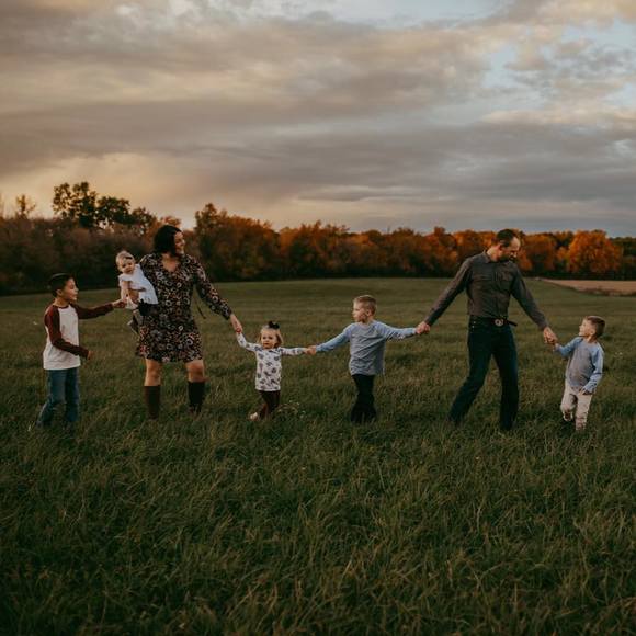 Profile Picture of Betsy Selvig (@mbselvig6) on Poshmark