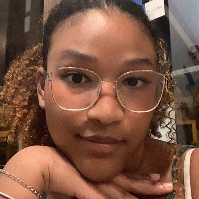 Débora Almeida - Twitter Profile Picture of Débora Almeida (@234debbie234) on Twitter