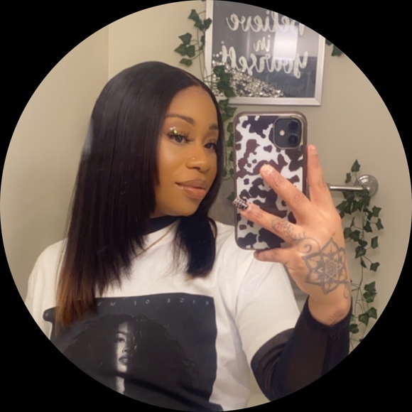 Profile Picture of Tonya Drews (@_rubyred) on Poshmark