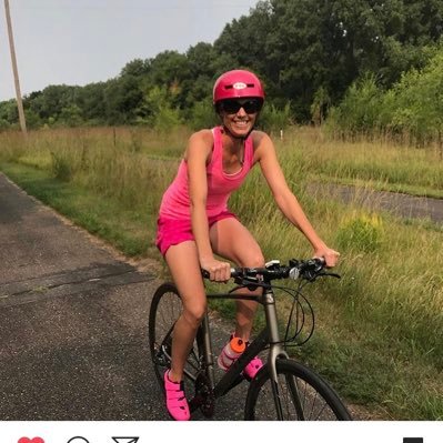 Profile Picture of Melissa Jevne Larson (@MtotheJL) on Twitter