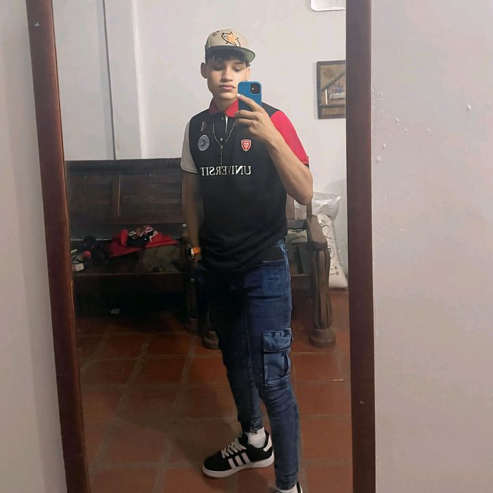 Profile Picture of 🔥🍓Luis Arturo 🍓🔥 (@_elchicofresa) on Tiktok