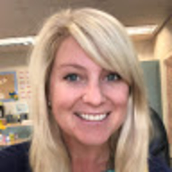 Profile Picture of Kelsey Schaefer (@kelseyschaef126) on Poshmark
