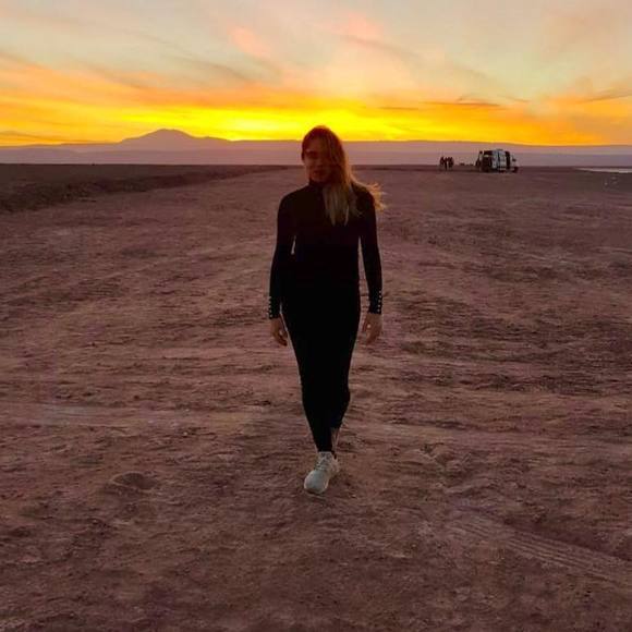 Profile Picture of Pamela Andrade (@pamelaandrad394) on Poshmark