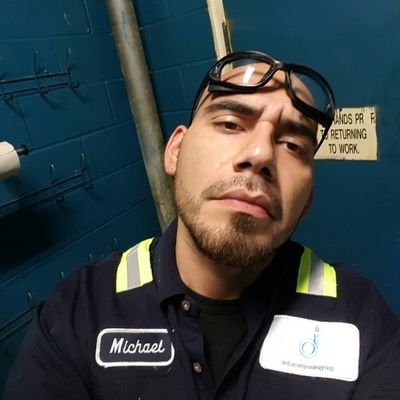 Profile Picture of Mike*Lee (@konz85) on Twitter