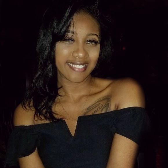 Profile Picture of Kyana Grimball (@keke29412) on Poshmark