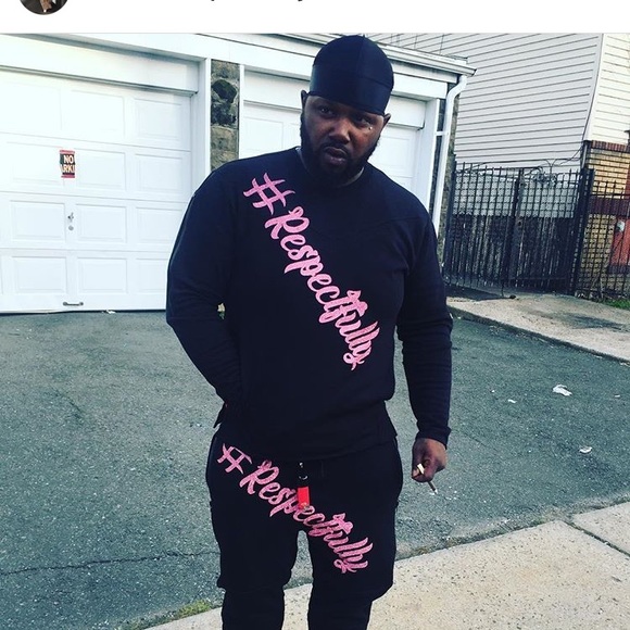 Profile Picture of Ess boii Simms (@ss_boii) on Poshmark