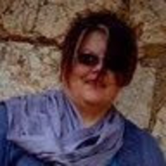 Profile Picture of Lizzy Robblee (@texasign) on Poshmark