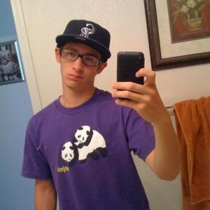 Profile Picture of Edgard Leon (@ealeon7) on Myspace
