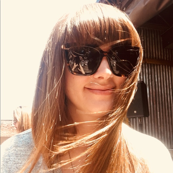 Profile Picture of Jennifer Obrien (@jennifer_cs18) on Poshmark