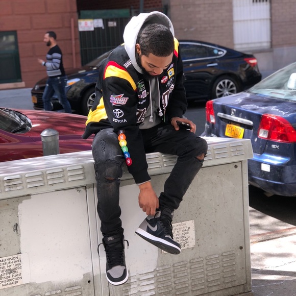 Profile Picture of Jason Curtis (@curtisyjay8) on Poshmark