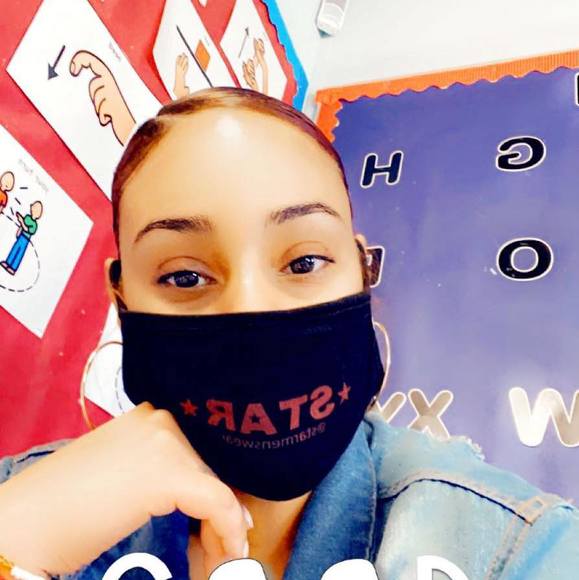 Profile Picture of Nelz Montalvo-rosario (@nelz1031) on Poshmark