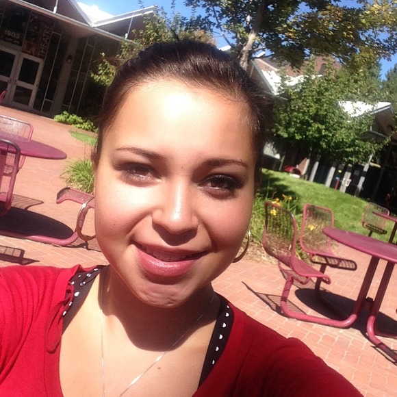 Profile Picture of Krysten Garcia (@krysten131) on Poshmark