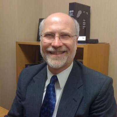 Profile Picture of Robert Jacobson (@RobertJMD) on Twitter
