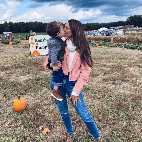 Profile Picture of Natalie Scassera (@nscassera13) on Poshmark