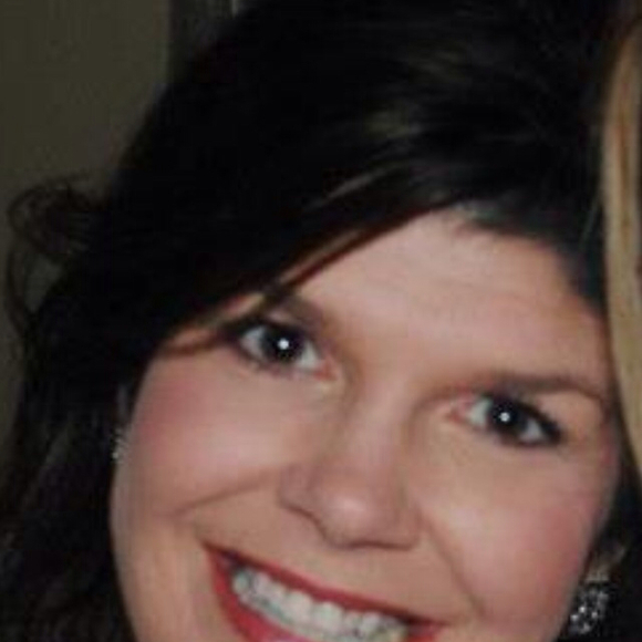Profile Picture of Alison Scogin-pace (@ali416) on Poshmark