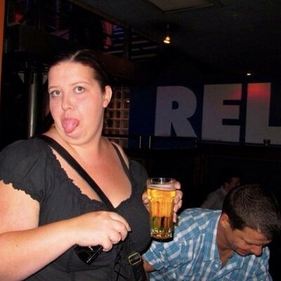 Profile Picture of Annette Hanna (@AnnetteHana) on Twitter