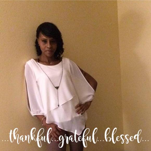 Profile Picture of Ladonna Vercher (@maxinemoody1) on Poshmark