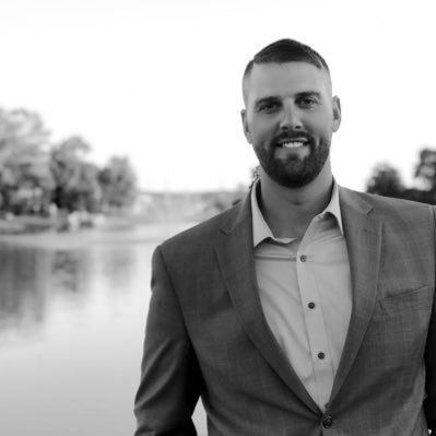 Profile Picture of Greg Larson (@gmlarson89) on Twitter
