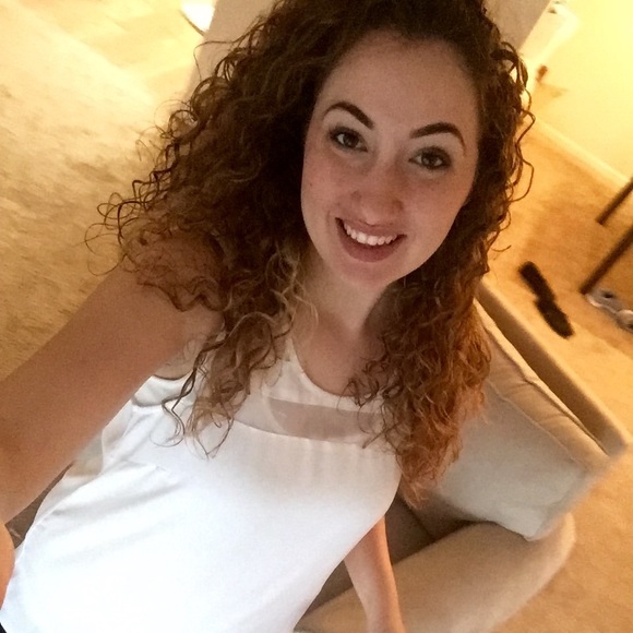 Profile Picture of Casey Day (@caseyaday) on Poshmark