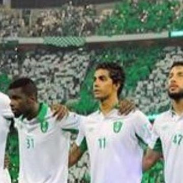 Profile Picture of Lara Weaver (@larawea98575838) on Twitter