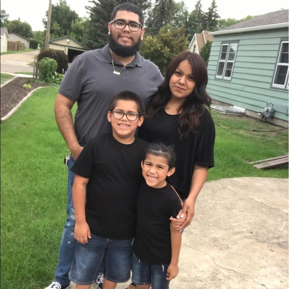 Profile Picture of Ulysses Romero (@ulysses_romero) on Poshmark