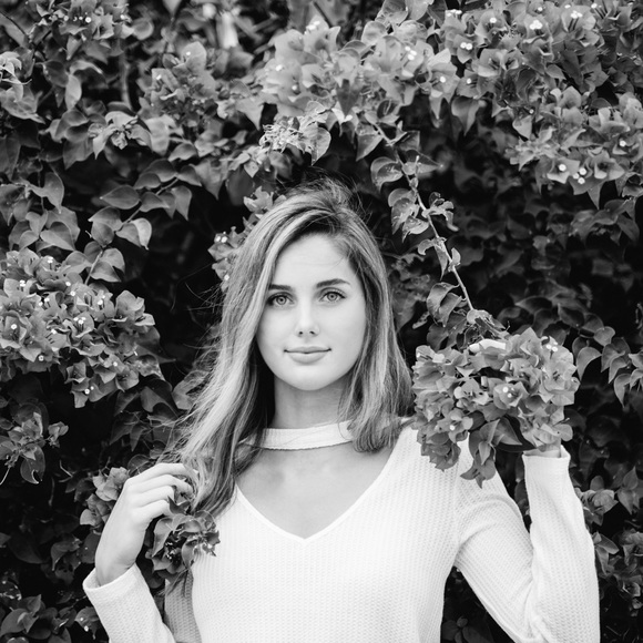 Profile Picture of Sophie Bilik (@sophiebilik) on Poshmark