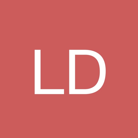 Profile Picture of Lea Daniel (@leadaniel754293) on Poshmark