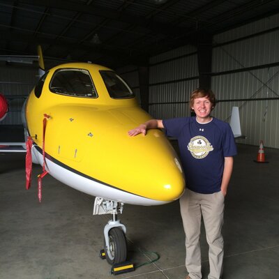 Profile Picture of David Riek (@davidavidavidxo) on Twitter