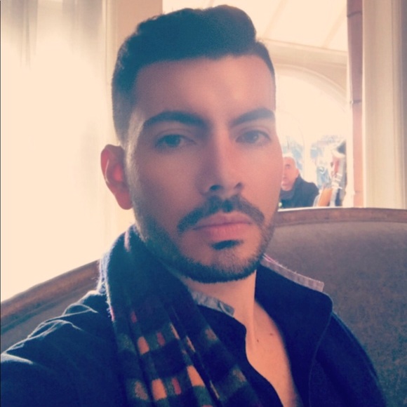 Profile Picture of Mauricio Serna (@mauroserna90) on Poshmark